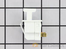 WG03F01470 : GE Refrigerator Light Bulb Socket