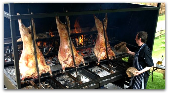 God-grilla- World's Largest BBQ